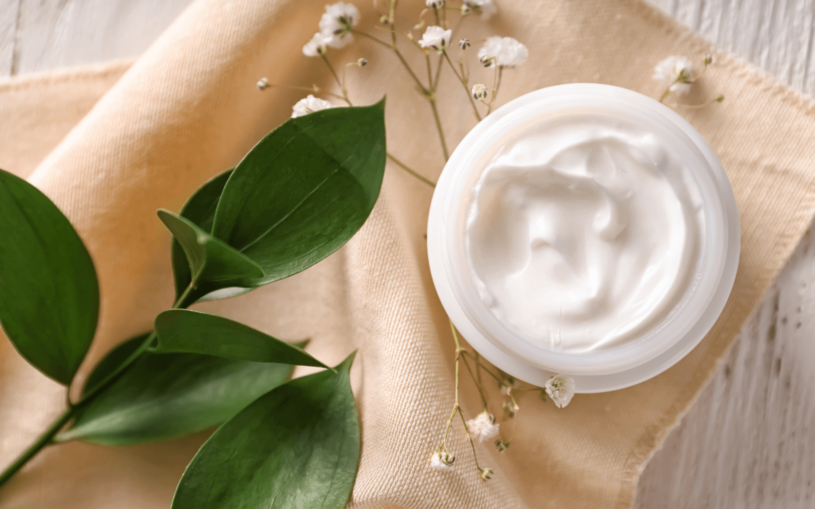 Top 5 Uses of Emulsified Wax For Skin - Is It Natural? – VedaOils