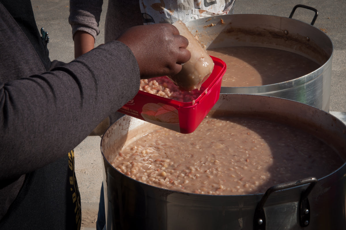 Meal distribution in the Fisantekraal community